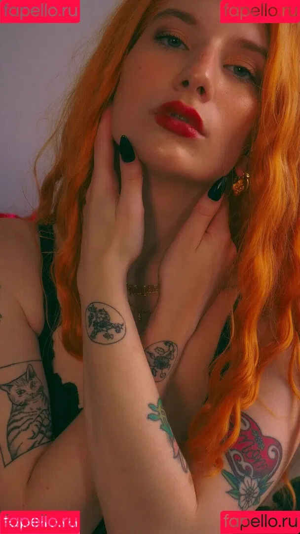 Marinadove / marina.dove / marinaserafina_ Onlyfans Photo Gallery 
