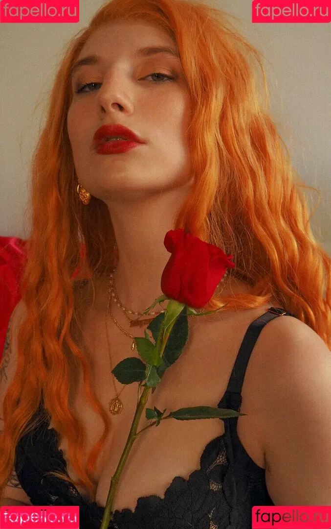 Marinadove / marina.dove / marinaserafina_ Onlyfans Photo Gallery 