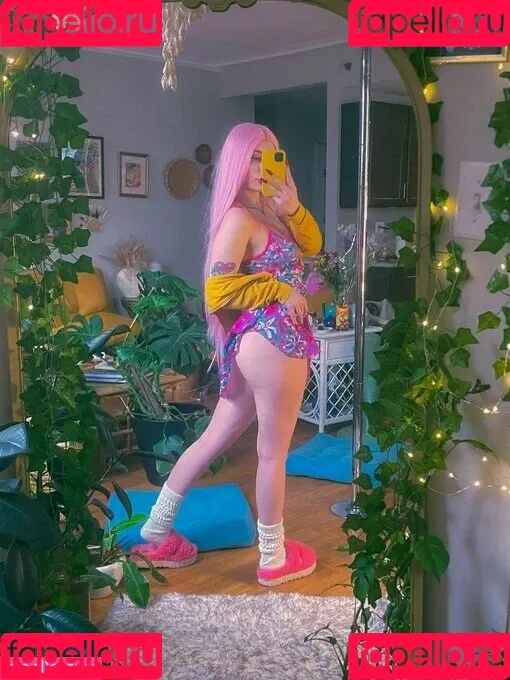 Marinadove / marina.dove / marinaserafina_ Onlyfans Photo Gallery 