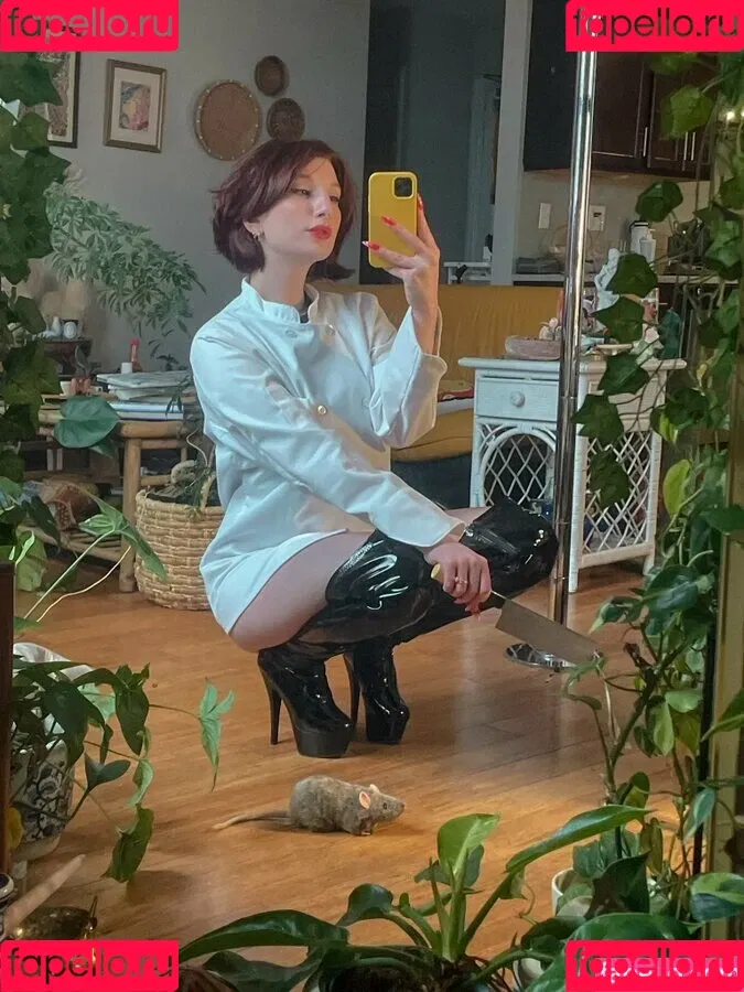 Marinadove / marina.dove / marinaserafina_ Onlyfans Photo Gallery 