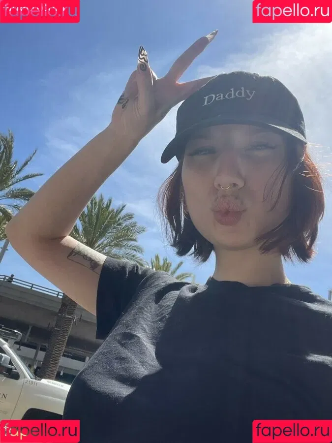 Marinadove / marina.dove / marinaserafina_ Onlyfans Photo Gallery 