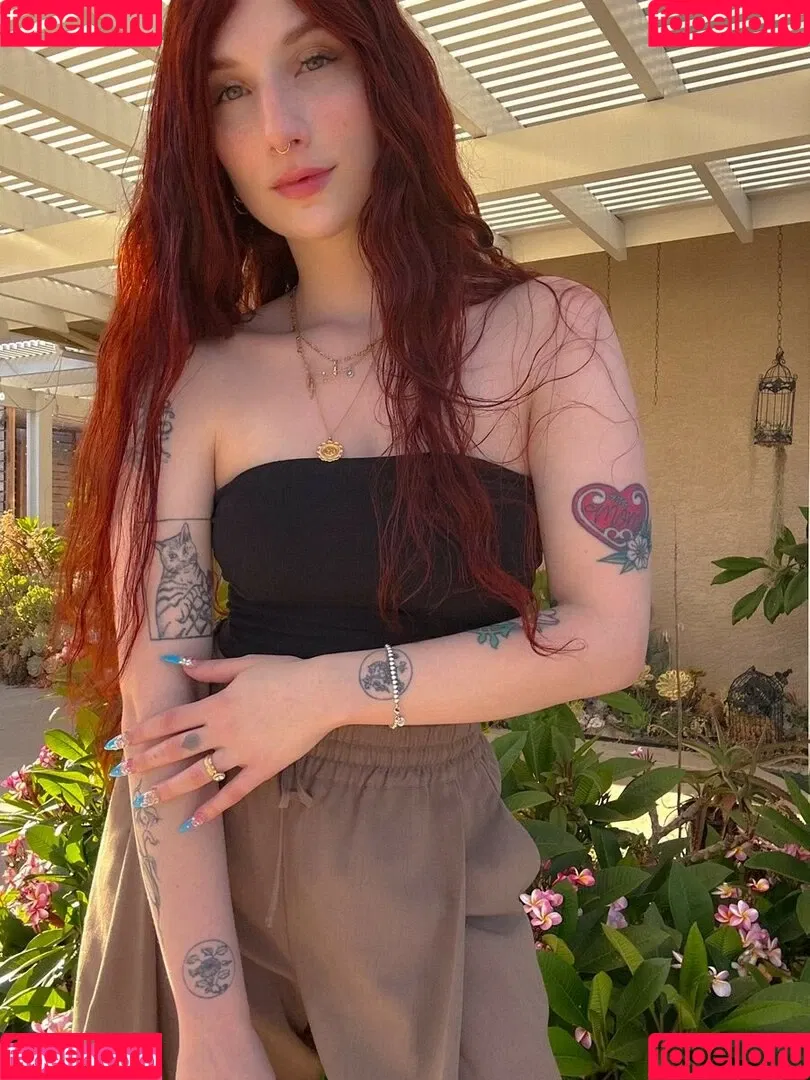 Marinadove / marina.dove / marinaserafina_ Onlyfans Photo Gallery 