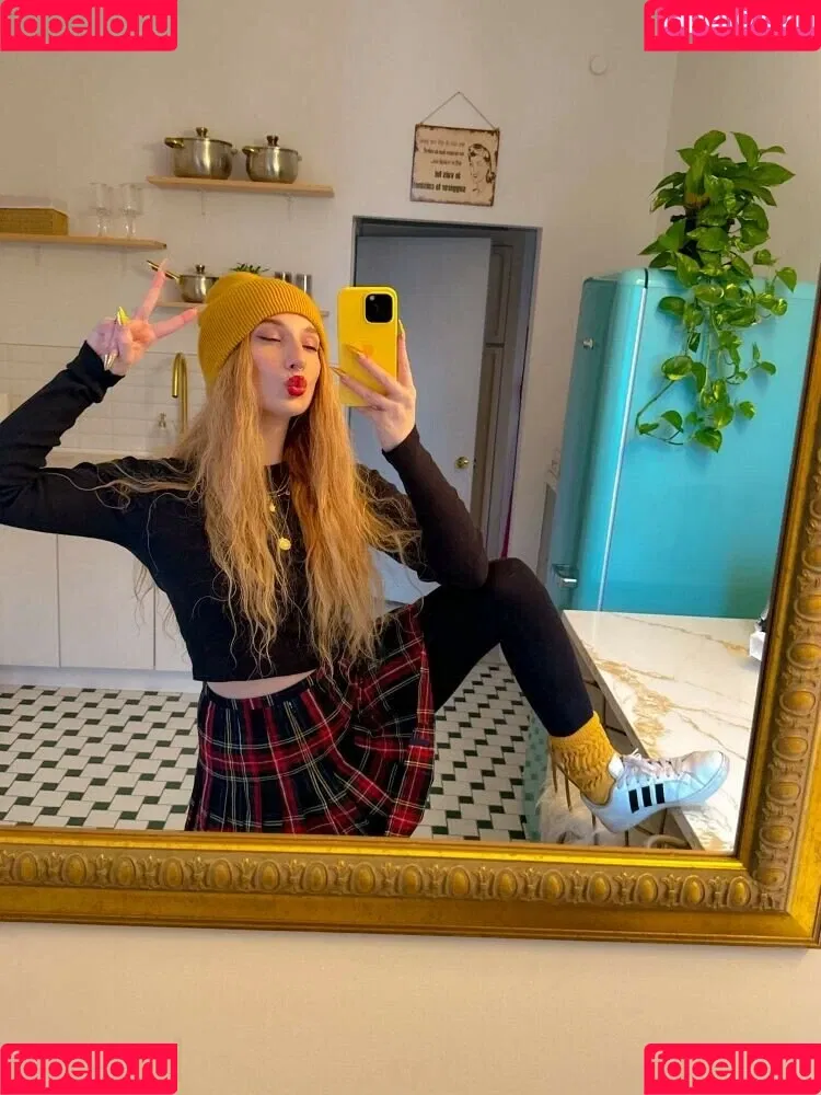 Marinadove / marina.dove / marinaserafina_ Onlyfans Photo Gallery 