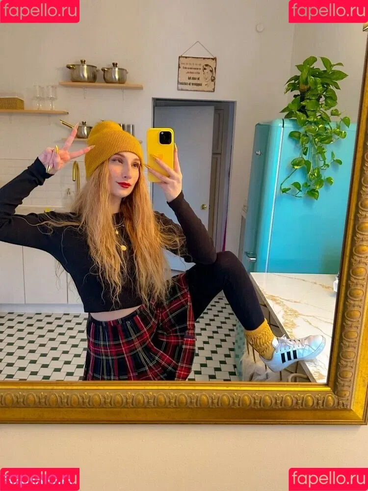 Marinadove / marina.dove / marinaserafina_ Onlyfans Photo Gallery 