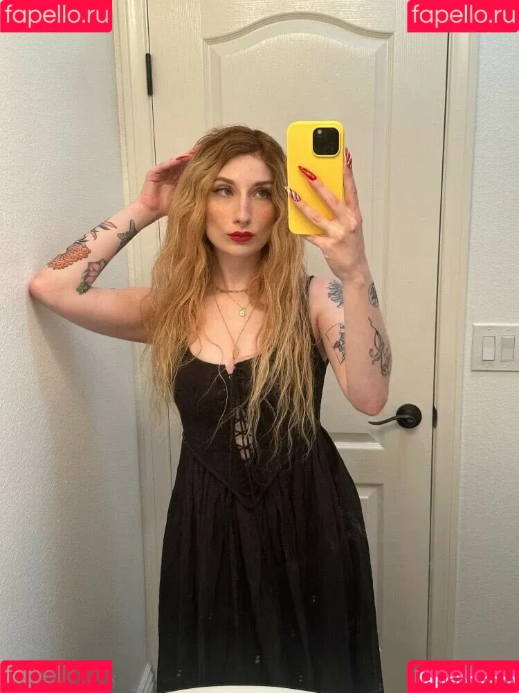 Marinadove / marina.dove / marinaserafina_ Onlyfans Photo Gallery 