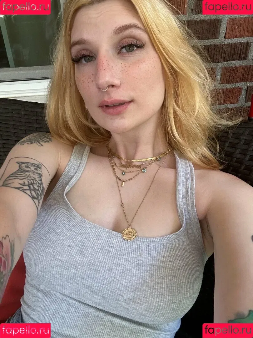 Marinadove / marina.dove / marinaserafina_ Onlyfans Photo Gallery 