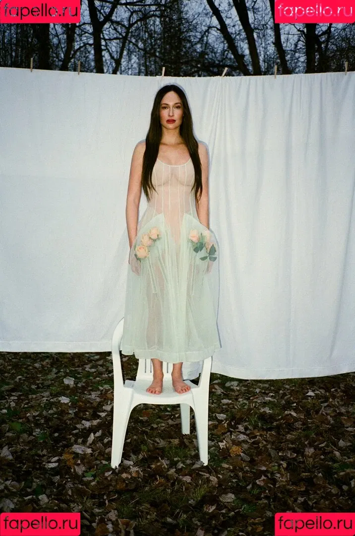 Kacey Musgraves / heavenlyyhazel / spaceykacey Onlyfans Photo Gallery 