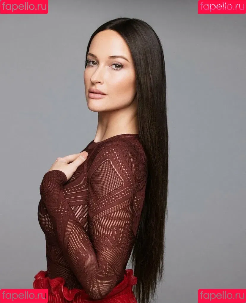 Kacey Musgraves / heavenlyyhazel / spaceykacey Onlyfans Photo Gallery 