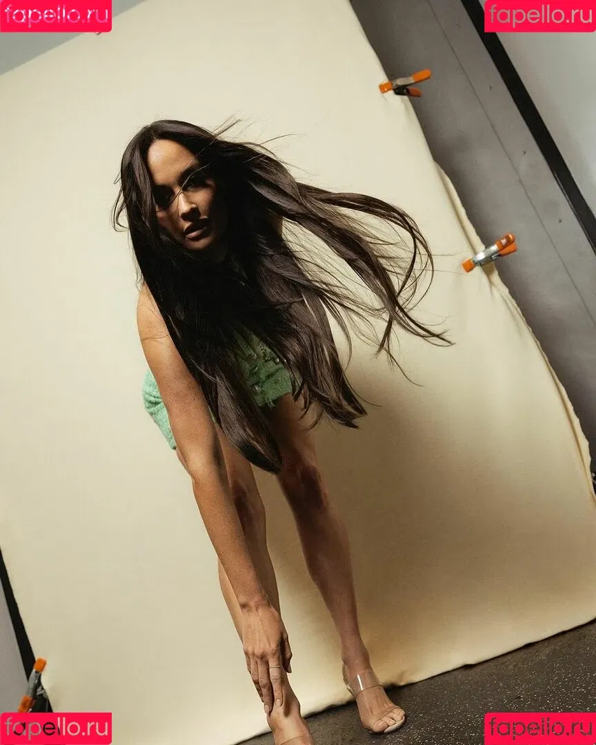 Kacey Musgraves / heavenlyyhazel / spaceykacey Onlyfans Photo Gallery 