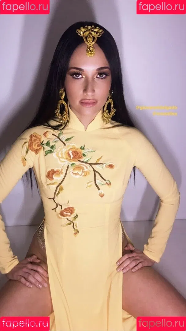 Kacey Musgraves / heavenlyyhazel / spaceykacey Onlyfans Photo Gallery 