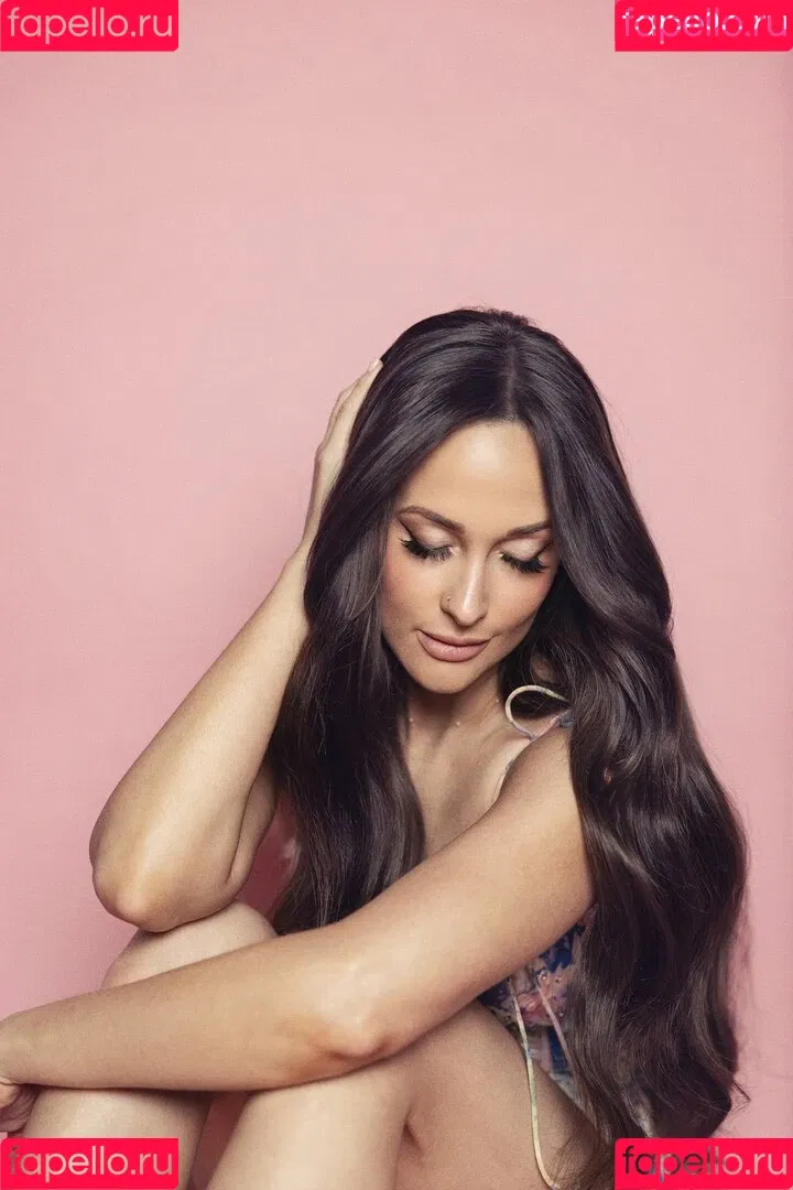 Kacey Musgraves / heavenlyyhazel / spaceykacey Onlyfans Photo Gallery 