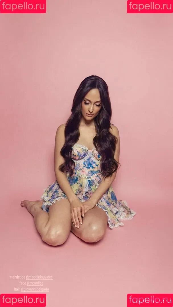 Kacey Musgraves / heavenlyyhazel / spaceykacey Onlyfans Photo Gallery 