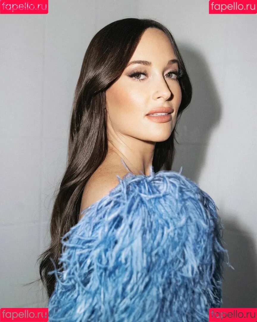 Kacey Musgraves / heavenlyyhazel / spaceykacey Onlyfans Photo Gallery 