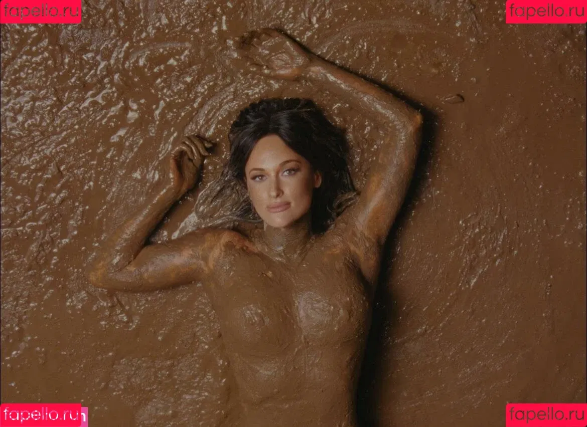 Kacey Musgraves / heavenlyyhazel / spaceykacey Onlyfans Photo Gallery 