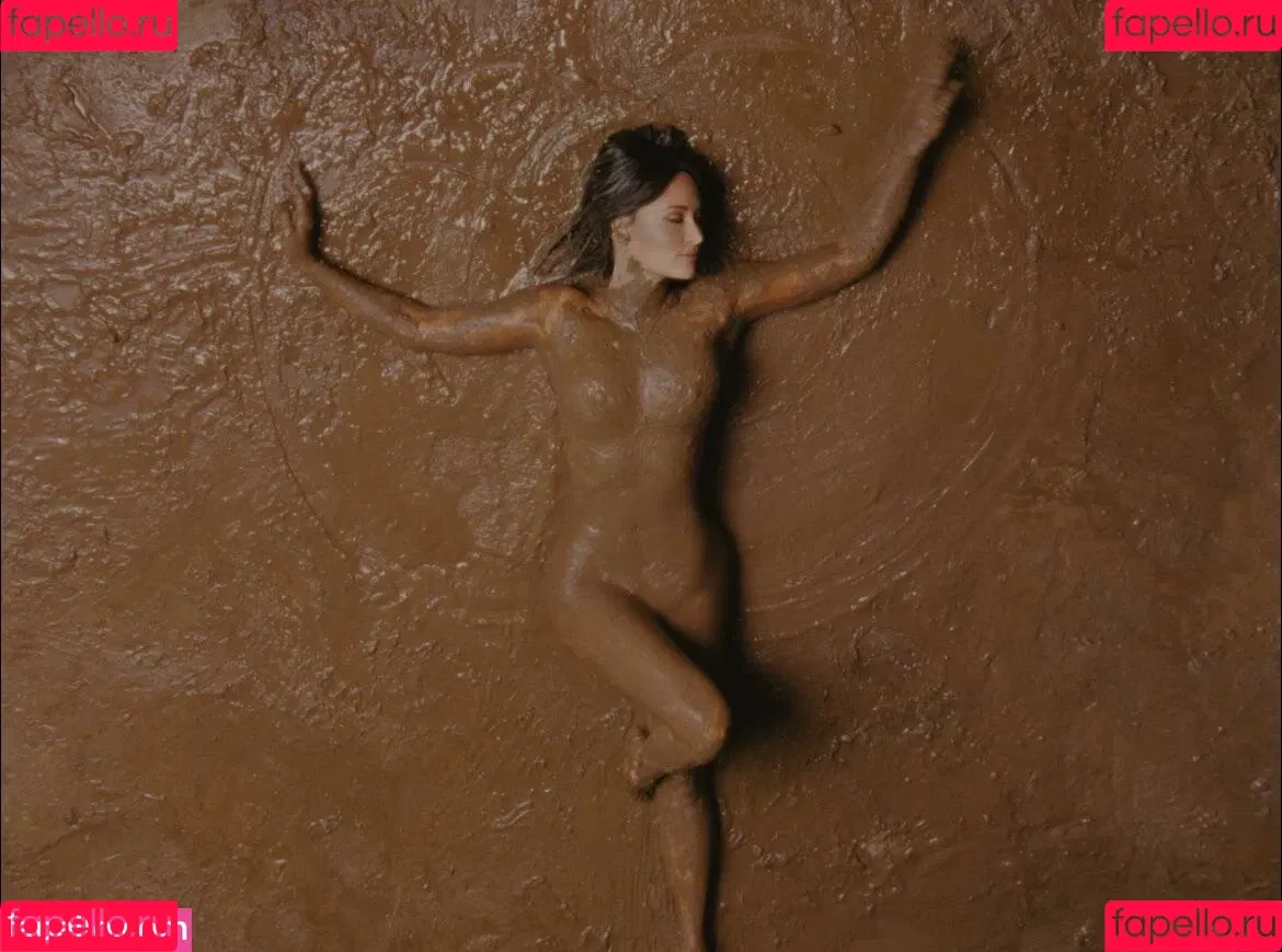 Kacey Musgraves / heavenlyyhazel / spaceykacey Onlyfans Photo Gallery 