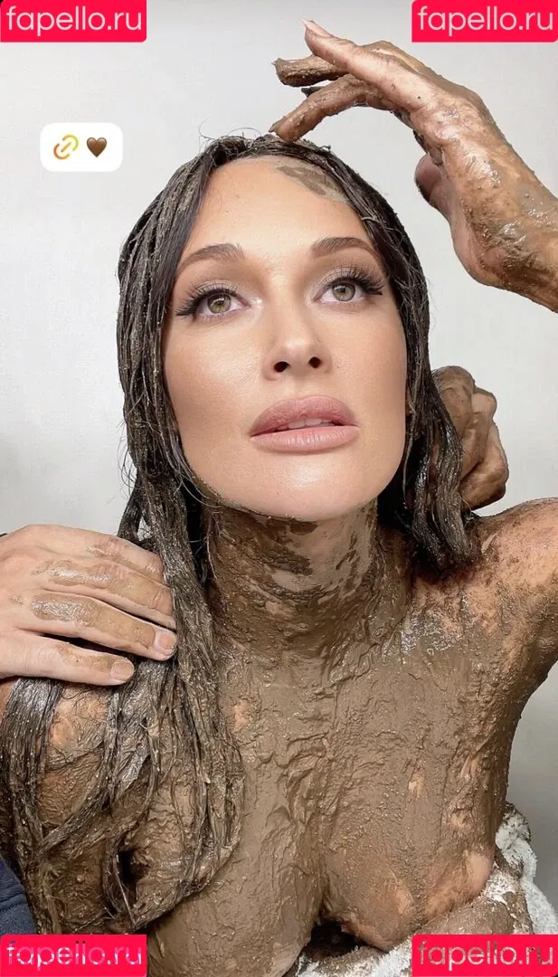 Kacey Musgraves / heavenlyyhazel / spaceykacey Onlyfans Photo Gallery 