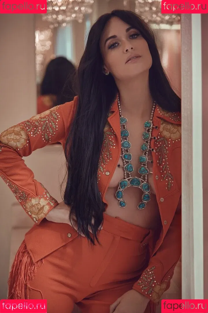 Kacey Musgraves / heavenlyyhazel / spaceykacey Onlyfans Photo Gallery 