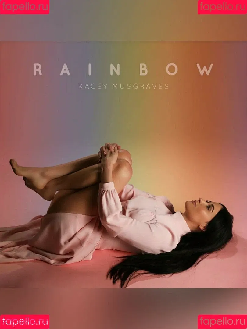 Kacey Musgraves / heavenlyyhazel / spaceykacey Onlyfans Photo Gallery 