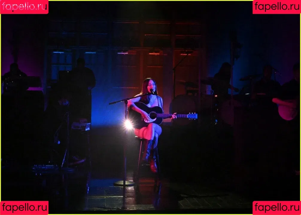 Kacey Musgraves / heavenlyyhazel / spaceykacey Onlyfans Photo Gallery 