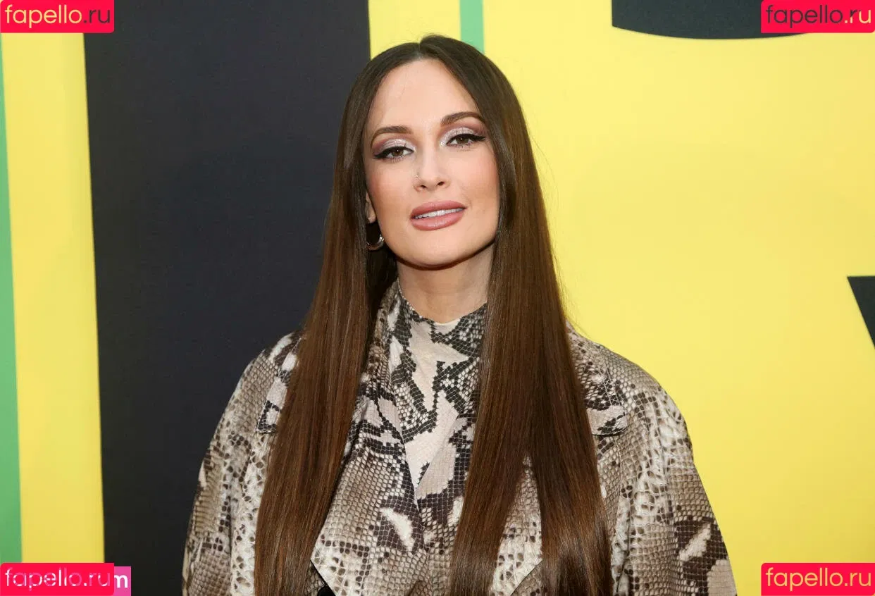 Kacey Musgraves / heavenlyyhazel / spaceykacey Onlyfans Photo Gallery 