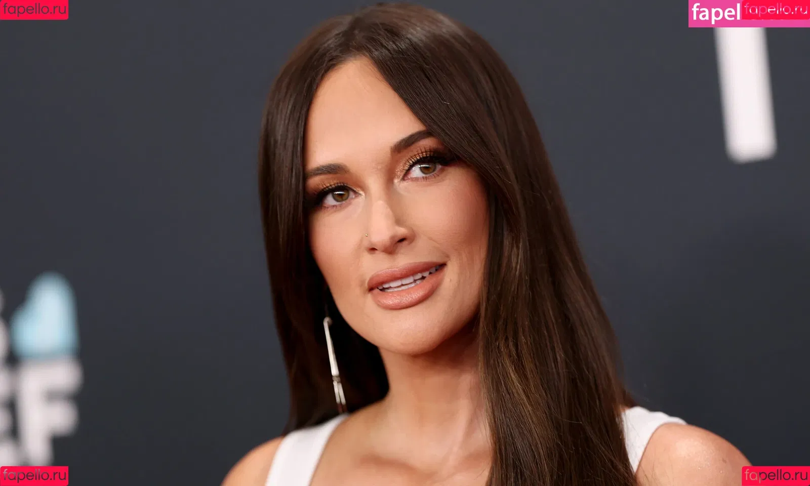 Kacey Musgraves / heavenlyyhazel / spaceykacey Onlyfans Photo Gallery 