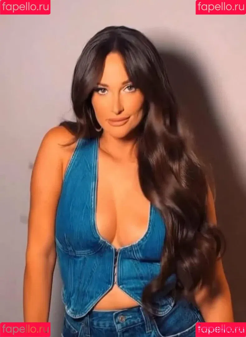 Kacey Musgraves / heavenlyyhazel / spaceykacey Onlyfans Photo Gallery 