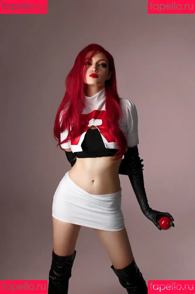 Daria Kulikova / Shproton Onlyfans Photo Gallery 