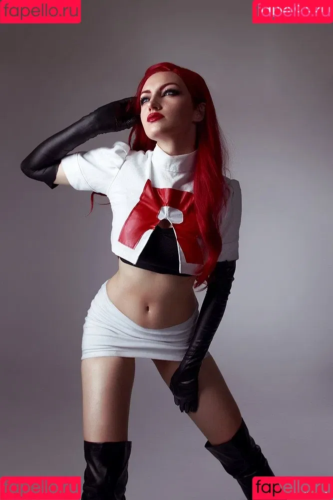 Daria Kulikova / Shproton Onlyfans Photo Gallery 