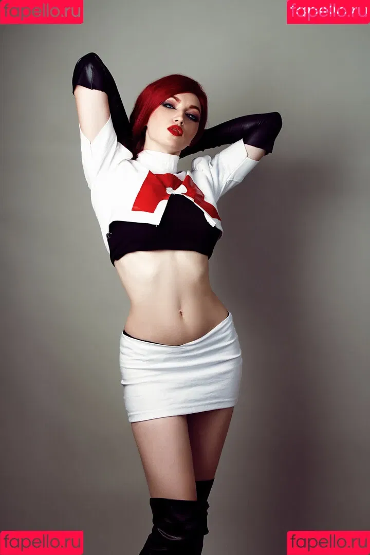 Daria Kulikova / Shproton Onlyfans Photo Gallery 