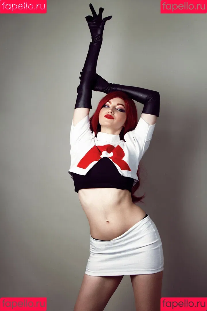 Daria Kulikova / Shproton Onlyfans Photo Gallery 