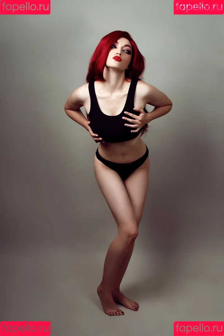 Daria Kulikova / Shproton Onlyfans Photo Gallery 