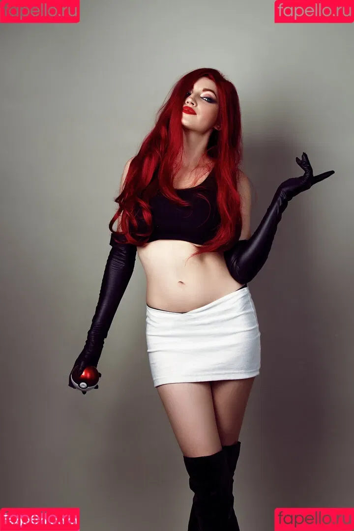Daria Kulikova / Shproton Onlyfans Photo Gallery 