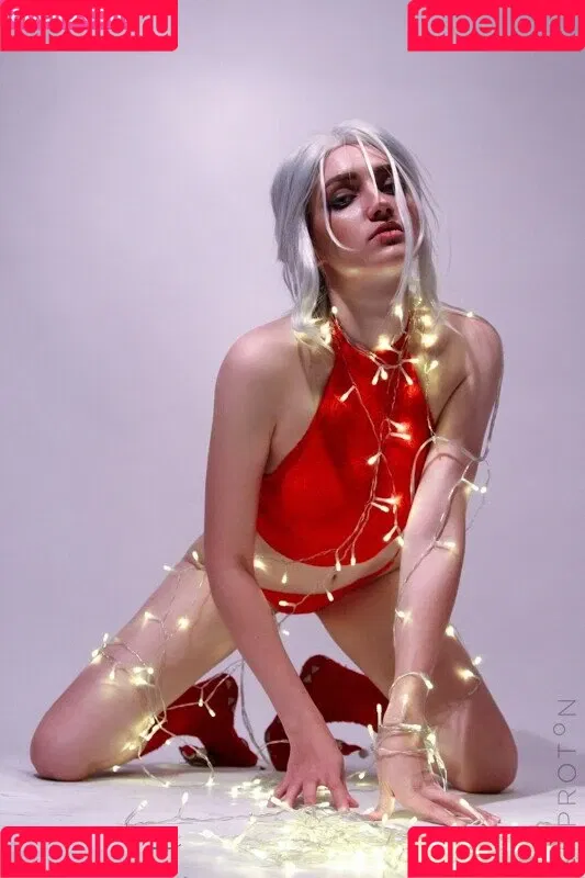 Daria Kulikova / Shproton Onlyfans Photo Gallery 