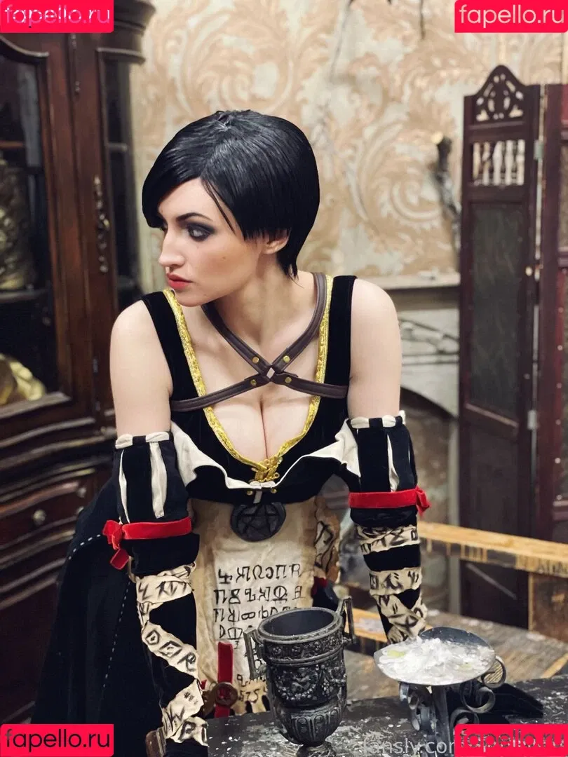 Daria Kulikova / Shproton Onlyfans Photo Gallery 