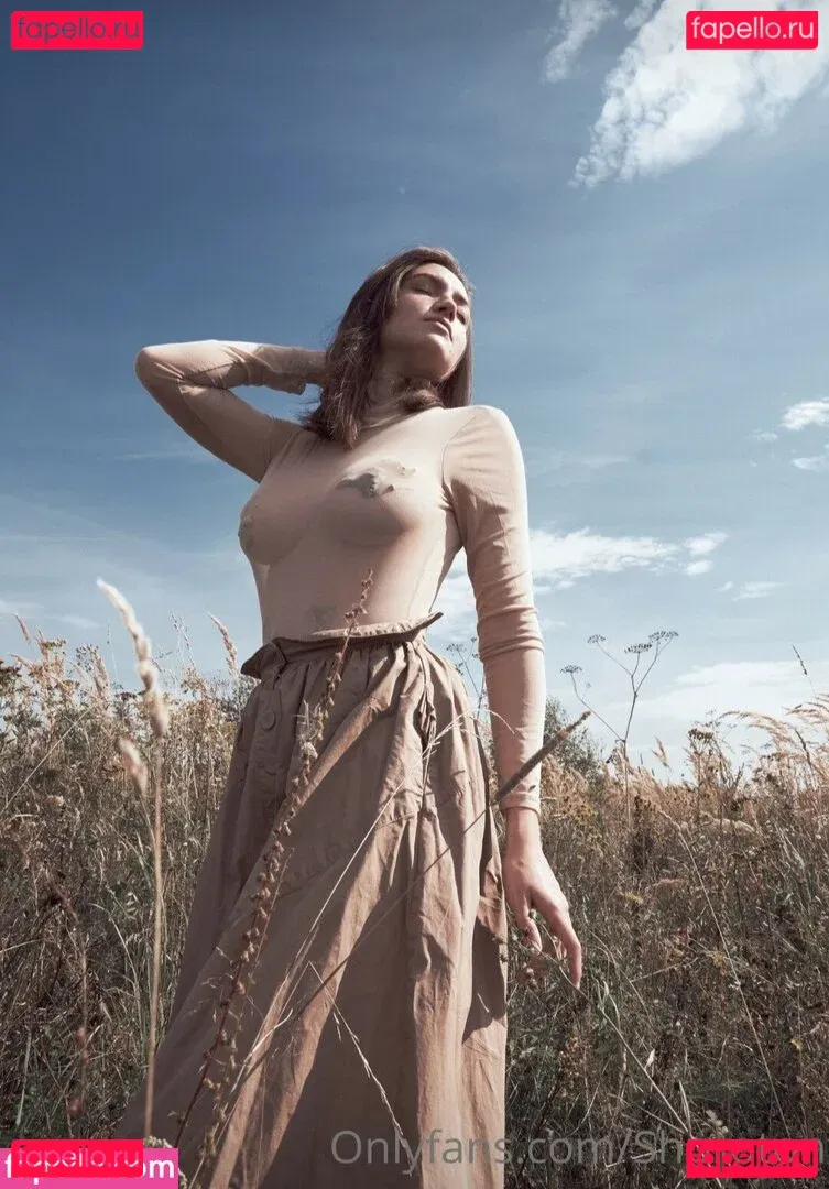 Daria Kulikova / Shproton Onlyfans Photo Gallery 