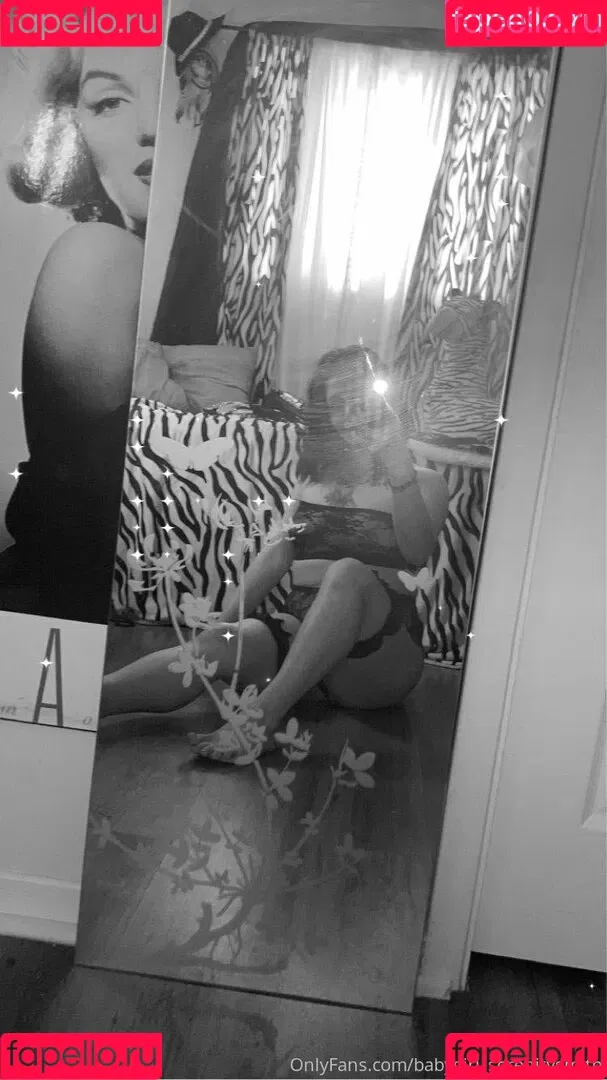 ieatmypancakeswithaspoon / serenitysapphire808 Onlyfans Photo Gallery 