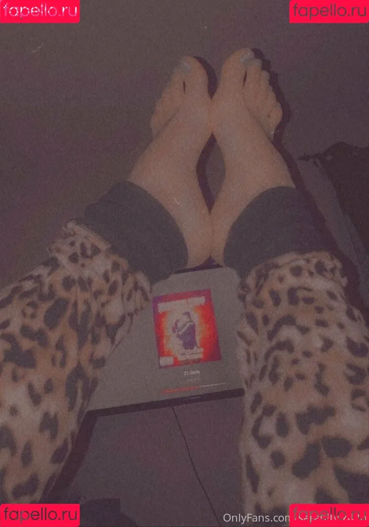 ieatmypancakeswithaspoon / serenitysapphire808 Onlyfans Photo Gallery 