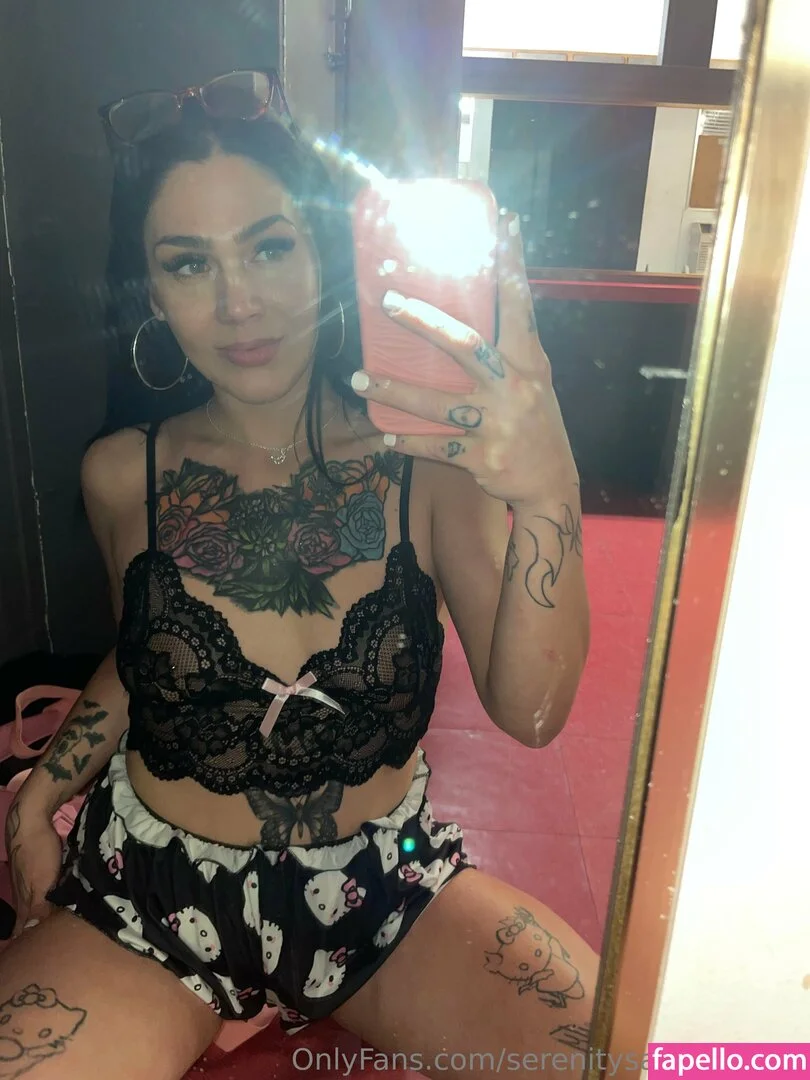 ieatmypancakeswithaspoon / serenitysapphire808 Onlyfans Photo Gallery 