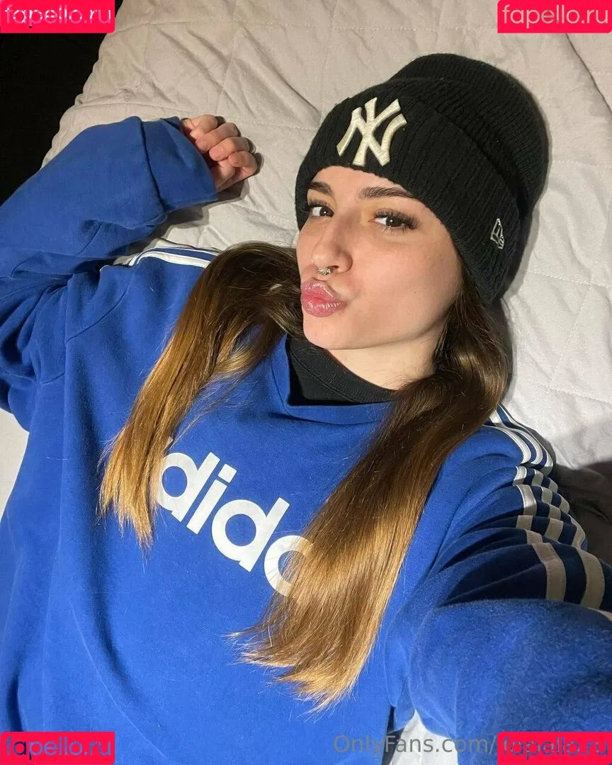lola.lalala23 / lolalala23 Onlyfans Photo Gallery 