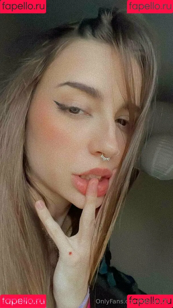lola.lalala23 / lolalala23 Onlyfans Photo Gallery 