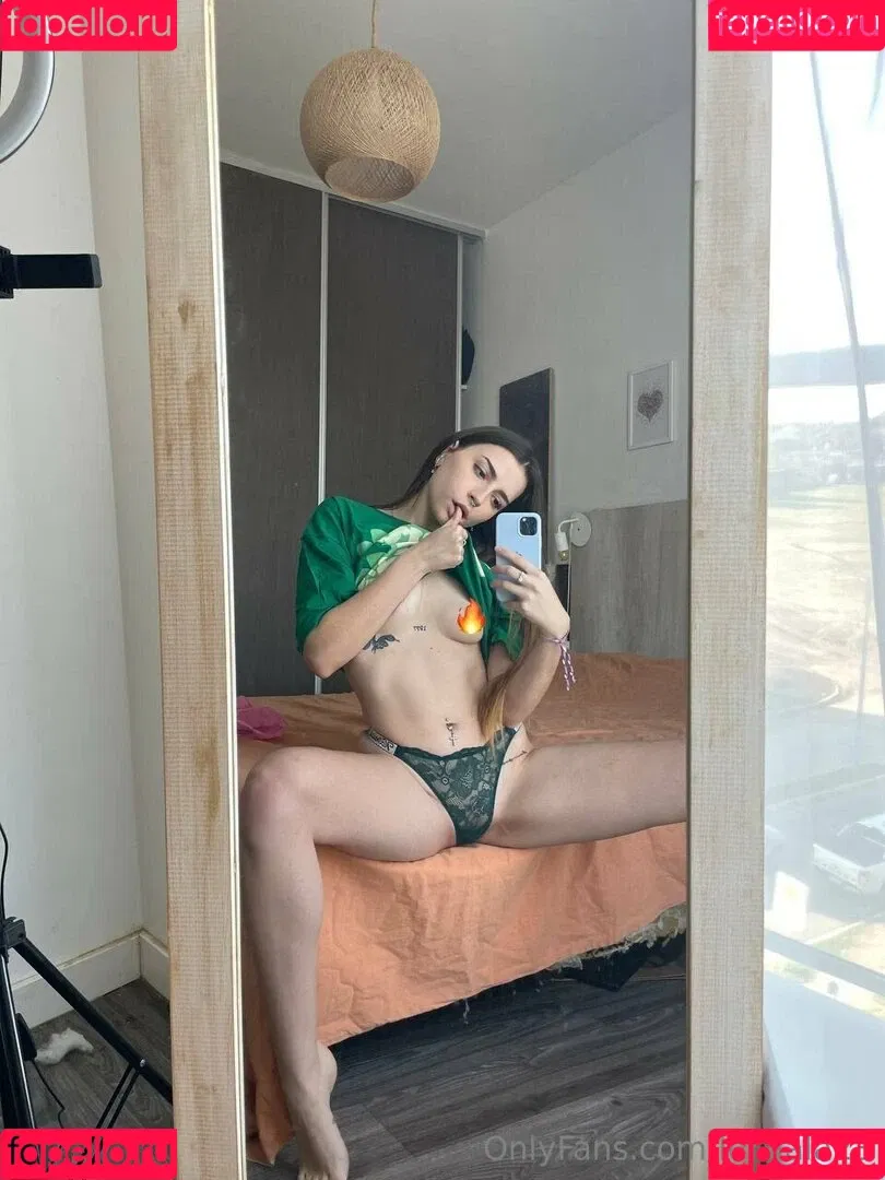 lola.lalala23 / lolalala23 Onlyfans Photo Gallery 