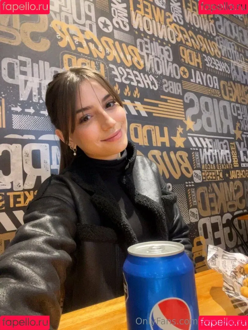 lola.lalala23 / lolalala23 Onlyfans Photo Gallery 