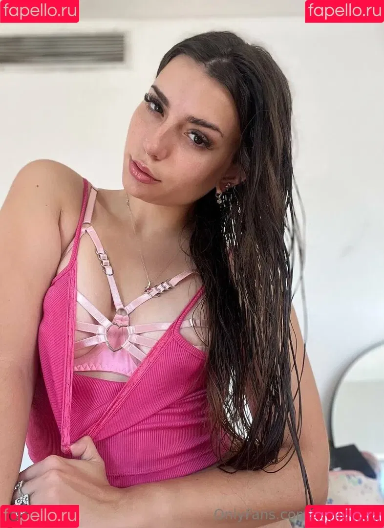 lola.lalala23 / lolalala23 Onlyfans Photo Gallery 