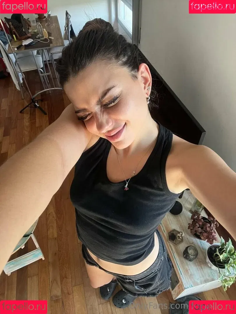 lola.lalala23 / lolalala23 Onlyfans Photo Gallery 