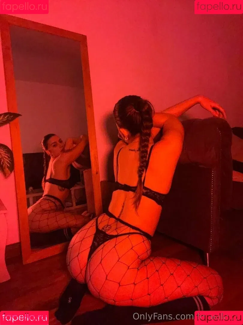 lola.lalala23 / lolalala23 Onlyfans Photo Gallery 
