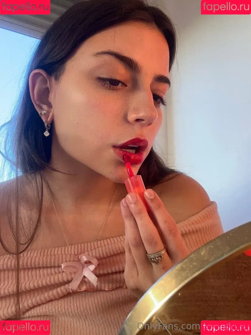 lola.lalala23 / lolalala23 Onlyfans Photo Gallery 