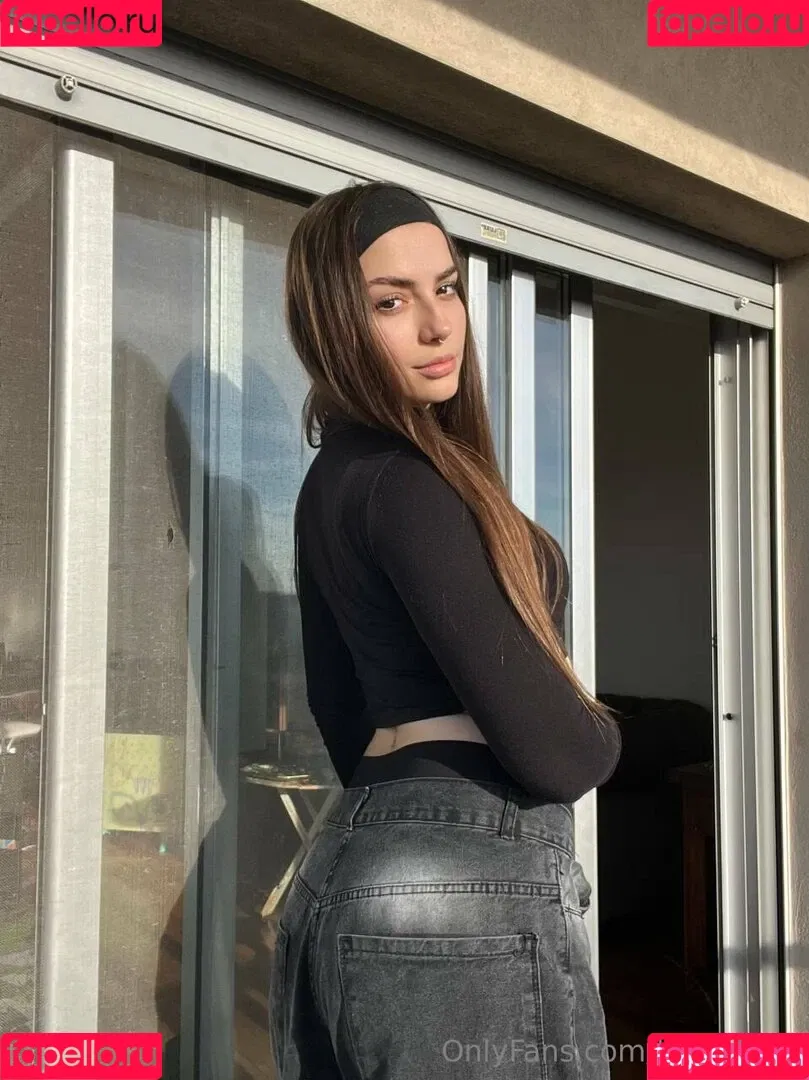 lola.lalala23 / lolalala23 Onlyfans Photo Gallery 