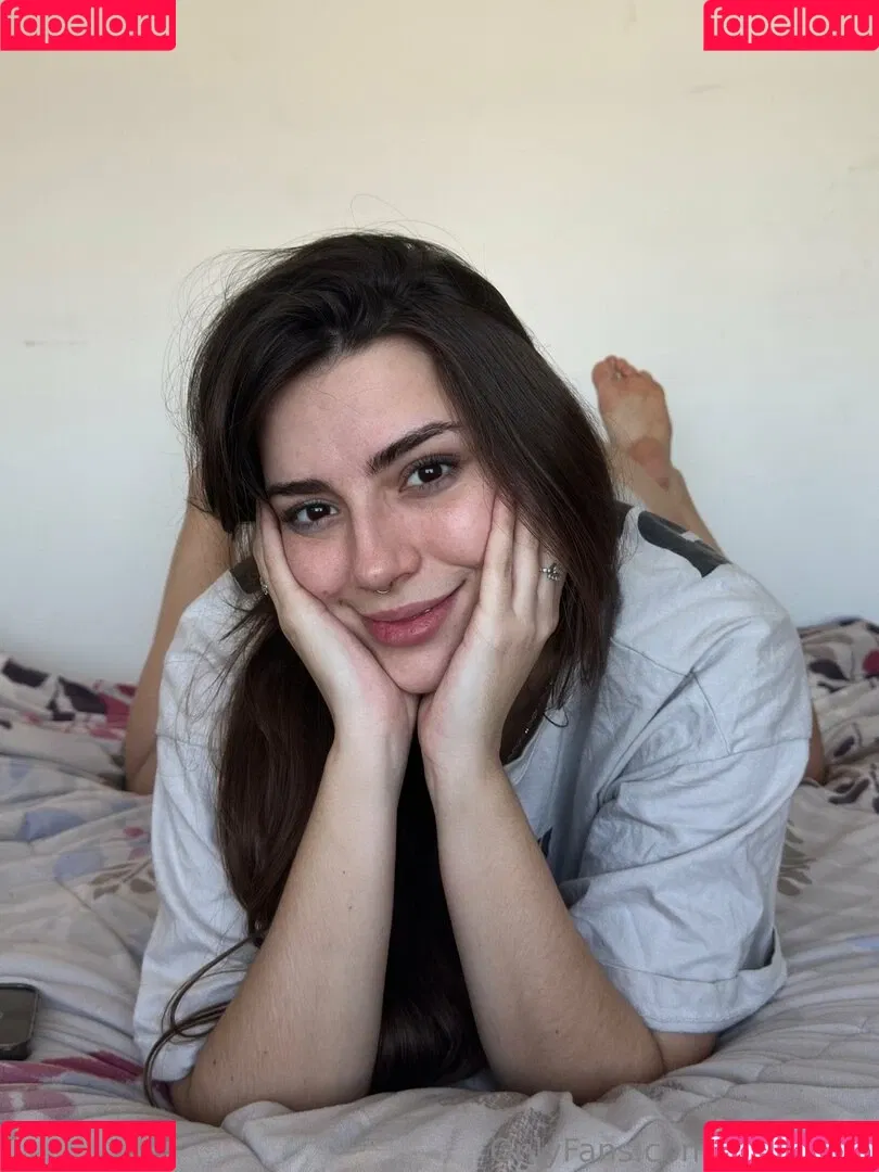 lola.lalala23 / lolalala23 Onlyfans Photo Gallery 