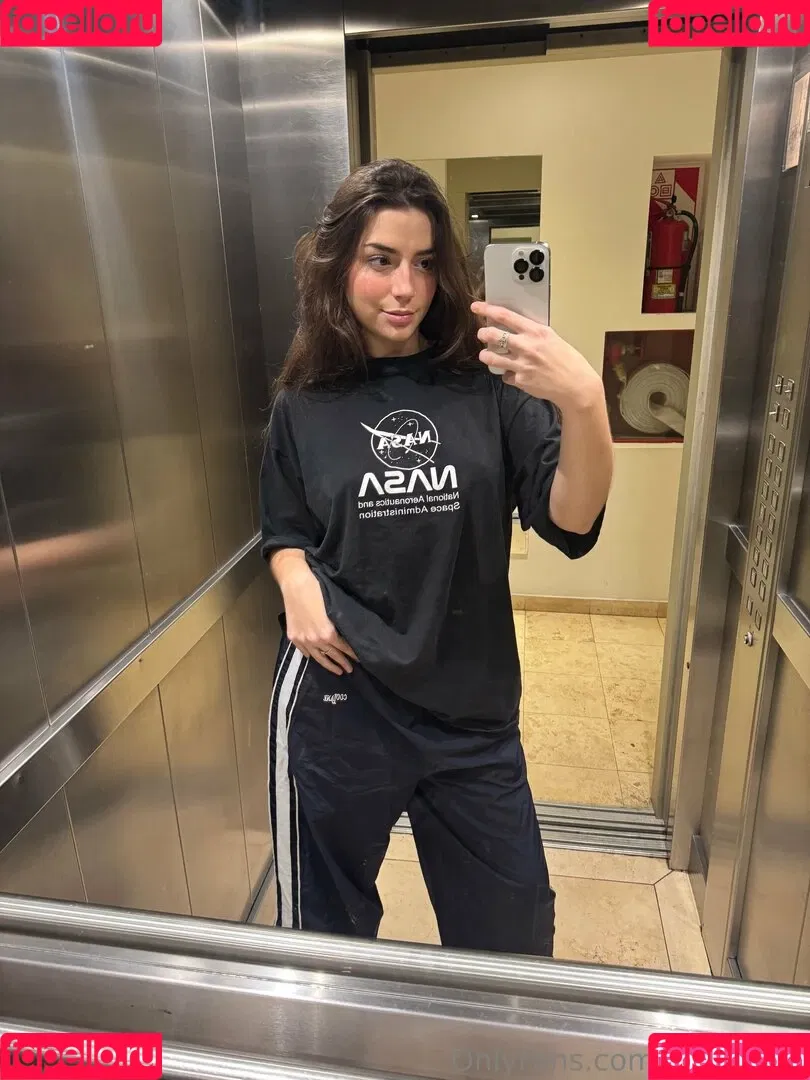 lola.lalala23 / lolalala23 Onlyfans Photo Gallery 