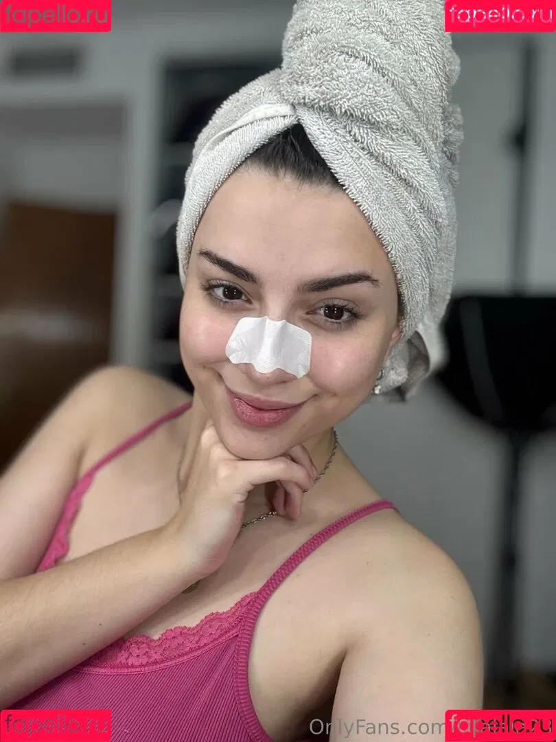 lola.lalala23 / lolalala23 Onlyfans Photo Gallery 